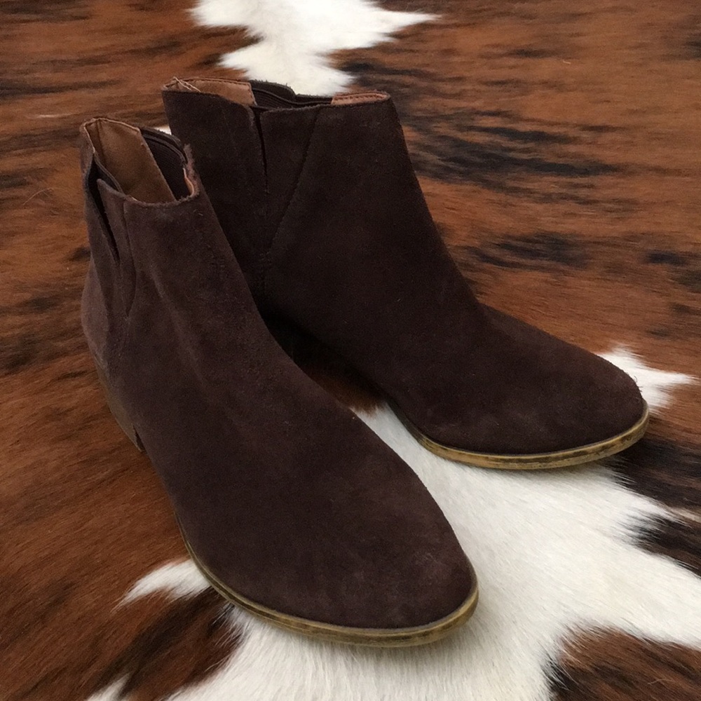 Lucky Brand suede ankle boots